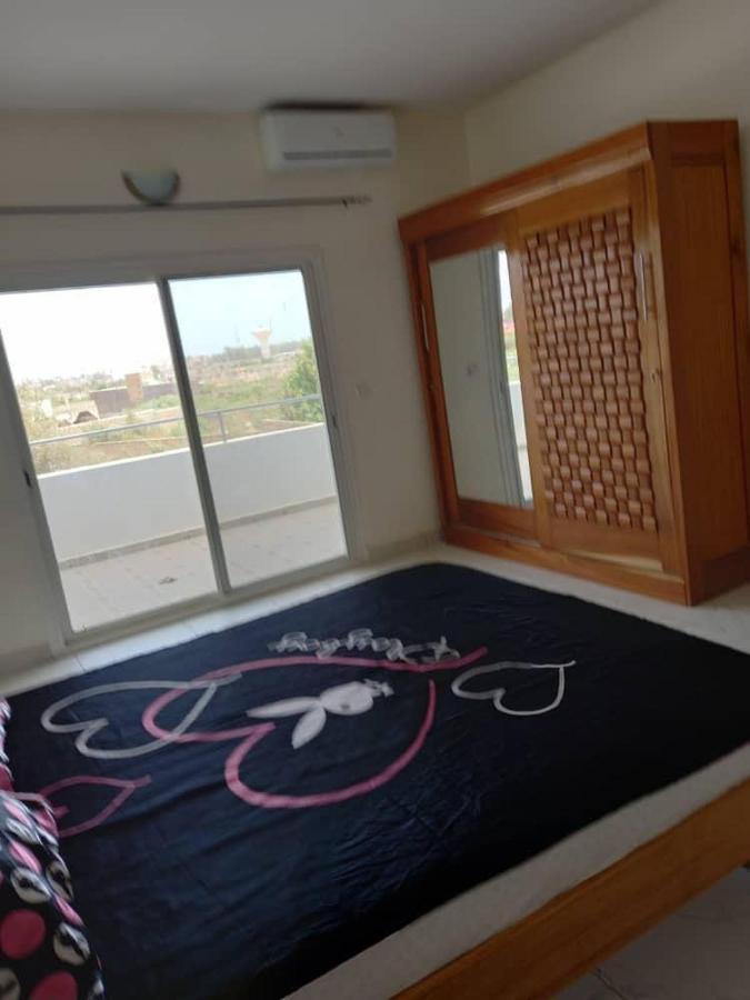 Villa Diambars Sali Tapé エクステリア 写真