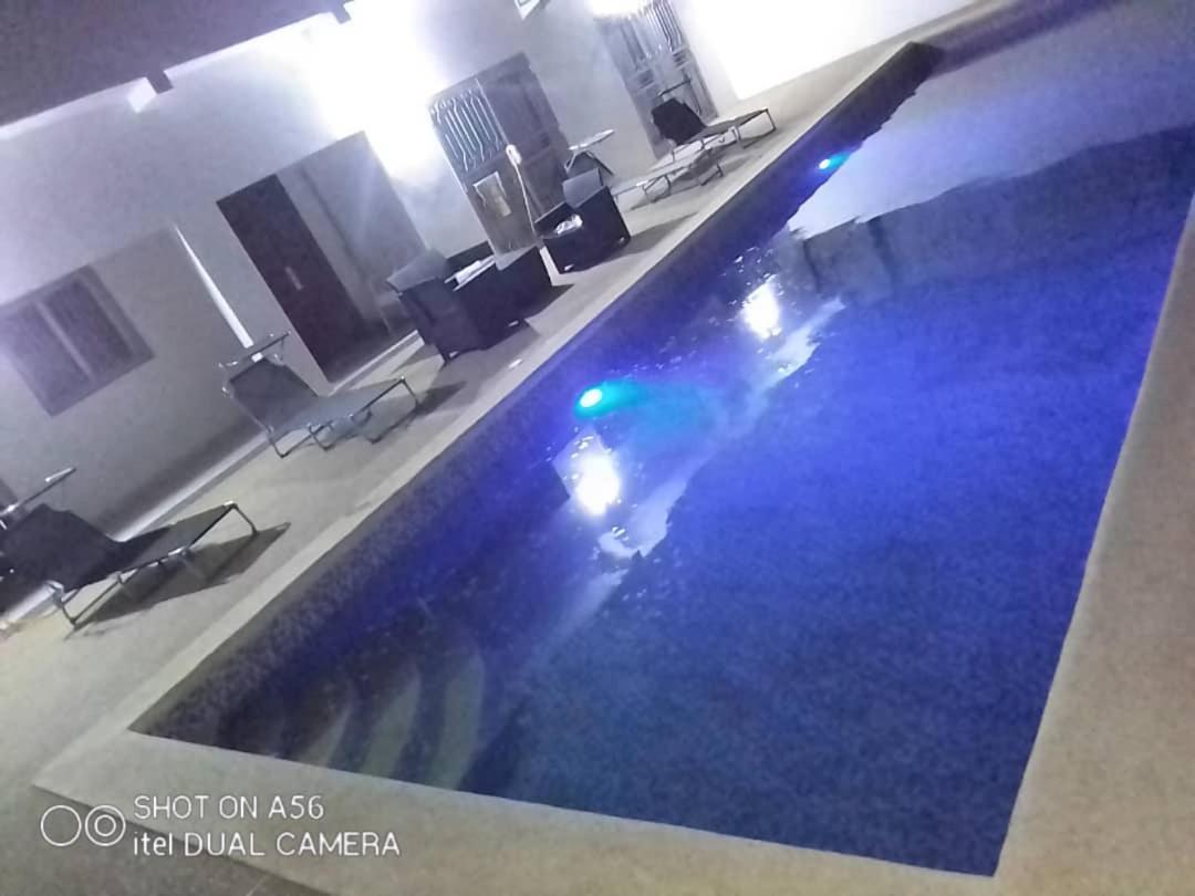 Villa Diambars Sali Tapé エクステリア 写真